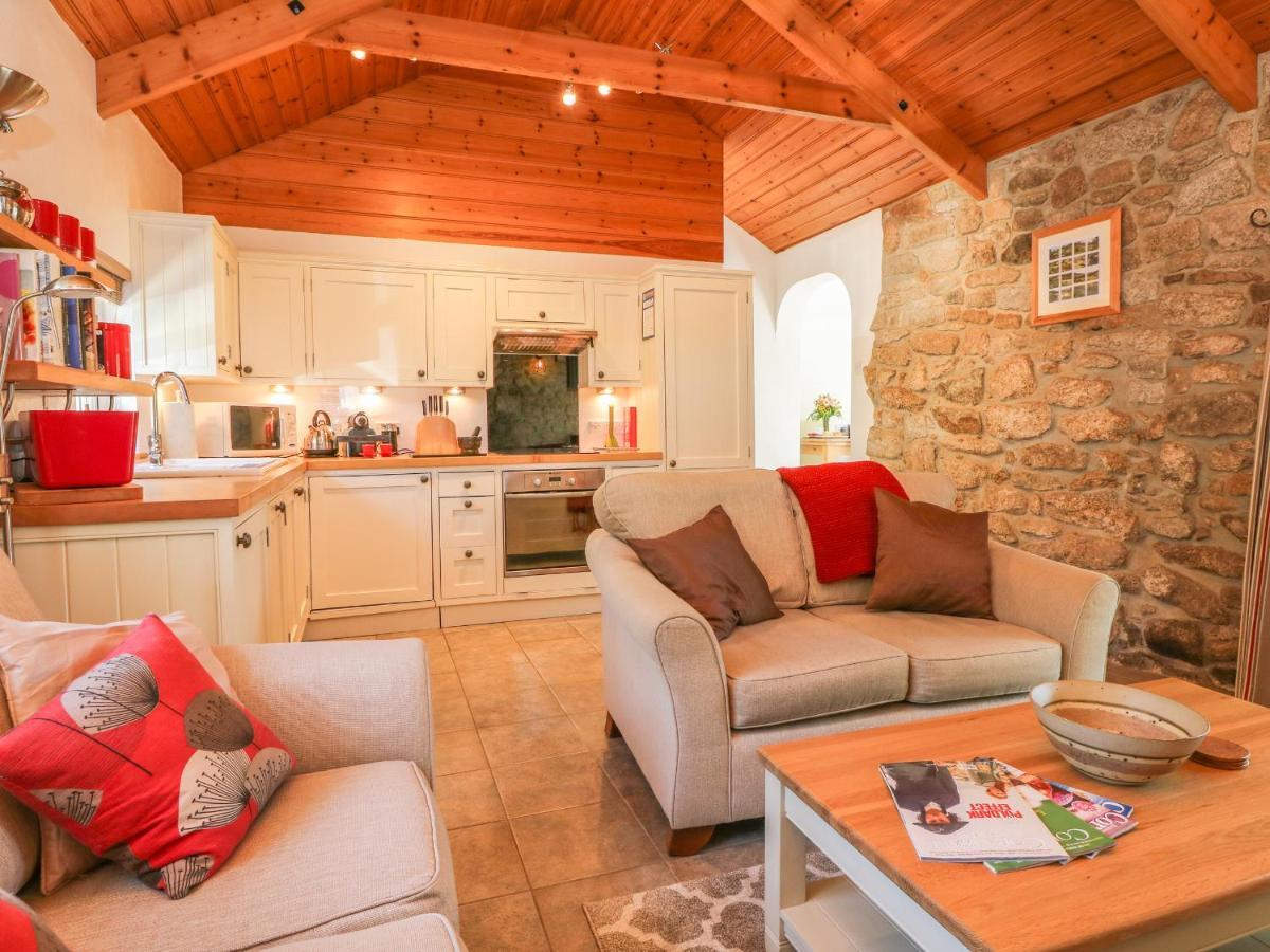 Pond Cottage Труро Экстерьер фото